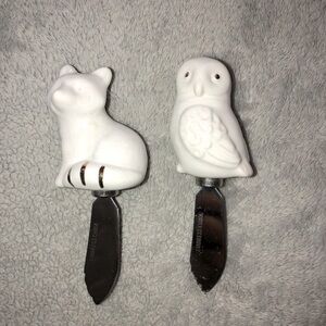 SET OF 2 SPREADERS W Ceramic Fox and Owl Handles Jam Butter Condiments